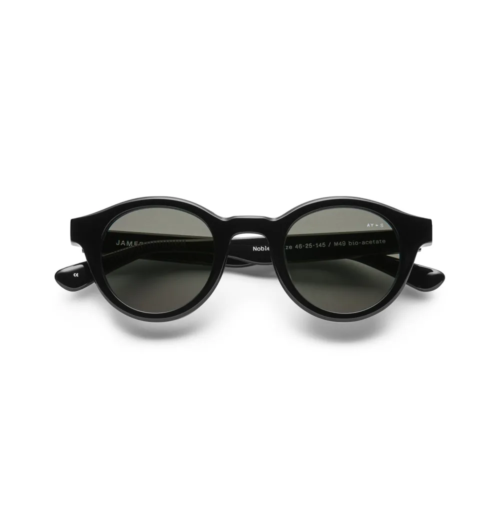 James AY Noble black